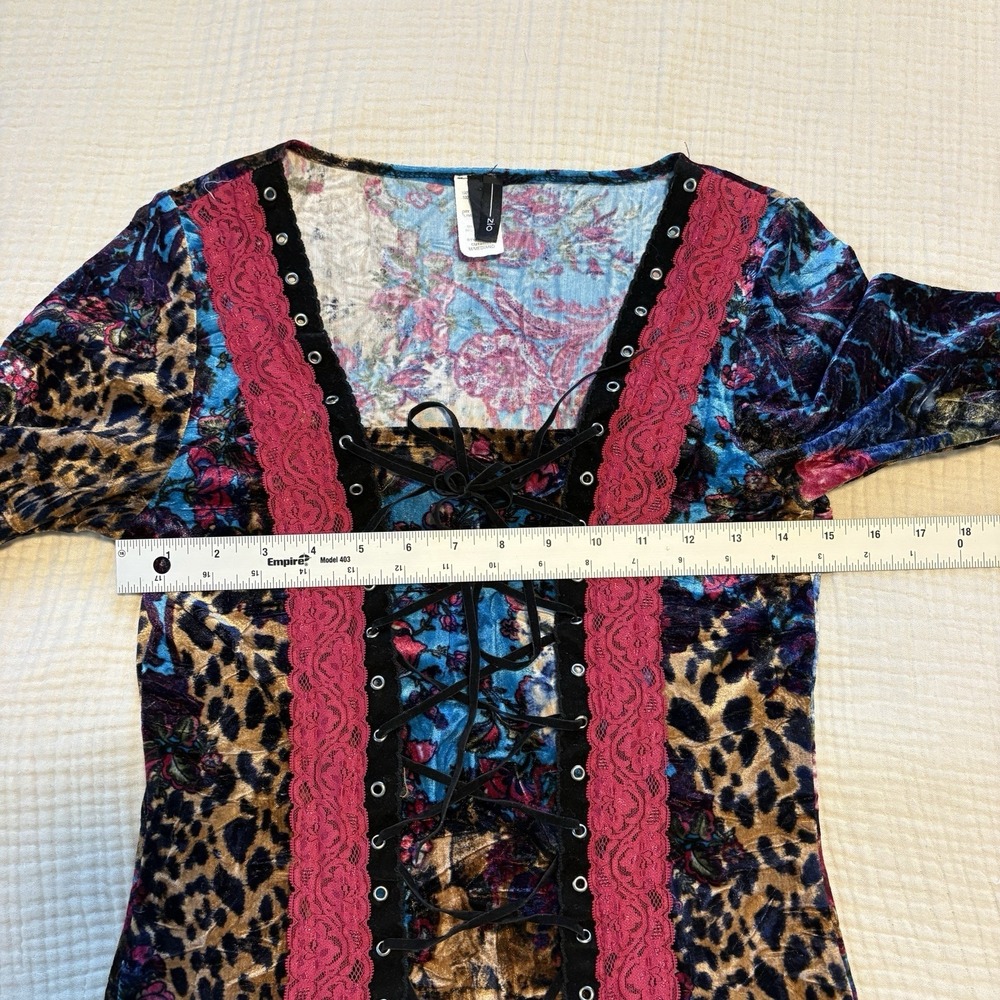 Y2K Velvet Corset Style Top Medium Bell Sleeve Lace Floral USA Made Whimsigoth - Picture 7 of 9